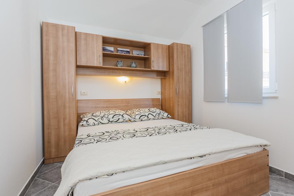 Apartments Viljac Trogir Cameră foto