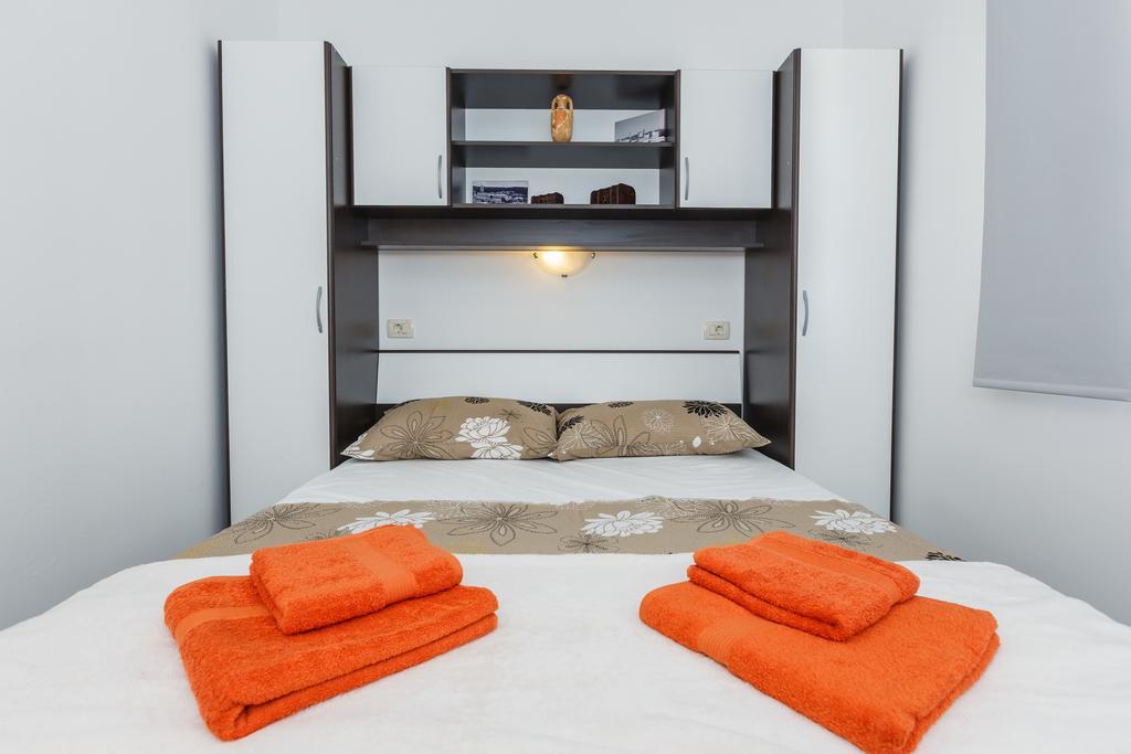 Apartments Viljac Trogir Cameră foto
